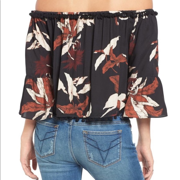 Tularosa Alexa Bandana Print Off the Shoulder Top - Picture 2 of 5